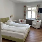 Jungbraeu Отель