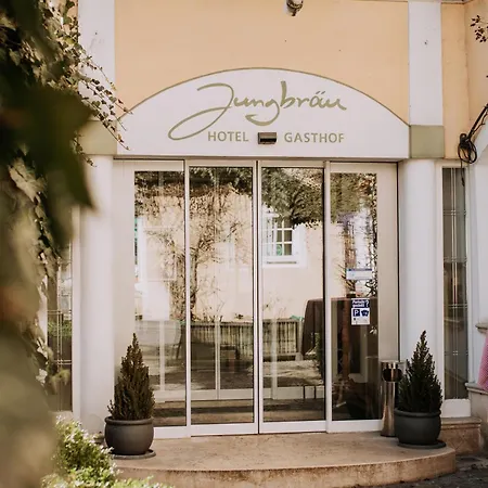 Hotel Jungbraeu